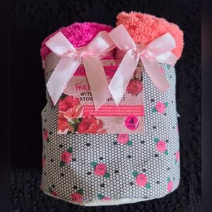 NWT Betsey Johnson Hair Wrap Set Of 4 With Storage Basket